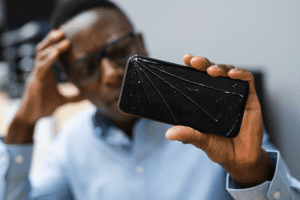 תיקון טלפון - תיקון מכשירי אייפון בתל אביב היום ובעבר